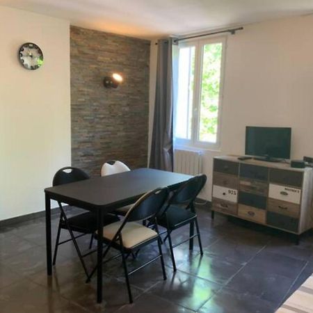 Centre Historique De Frejus - Face A La Mairie Apartment Ngoại thất bức ảnh