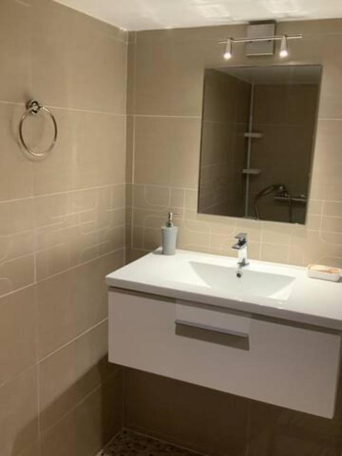 Centre Historique De Frejus - Face A La Mairie Apartment Ngoại thất bức ảnh
