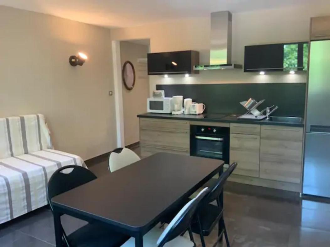 Centre Historique De Frejus - Face A La Mairie Apartment Ngoại thất bức ảnh